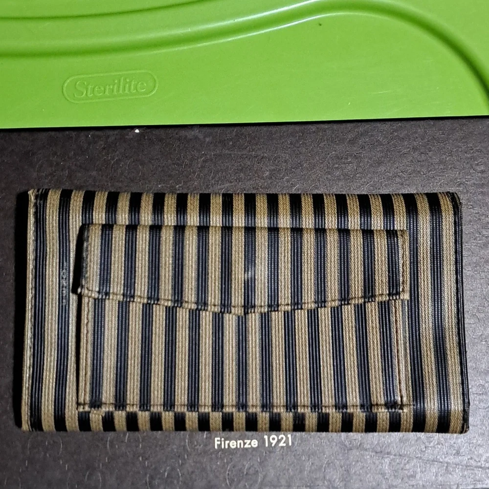 Fendi Wallet - Picture 7 of 7